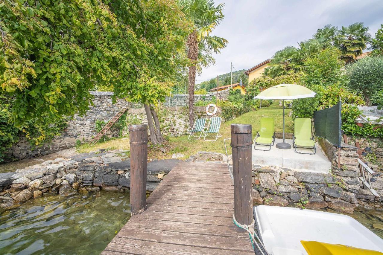 Il Glicine Appartamento Con Darsena Privata A Lago Pettenasco Exteriör bild