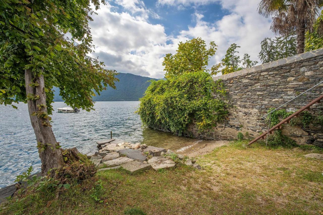 Il Glicine Appartamento Con Darsena Privata A Lago Pettenasco Exteriör bild